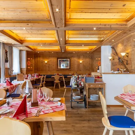 Turmhotel Victoria מלון 4*