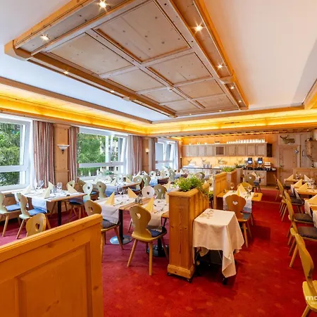 מלון Turmhotel Victoria