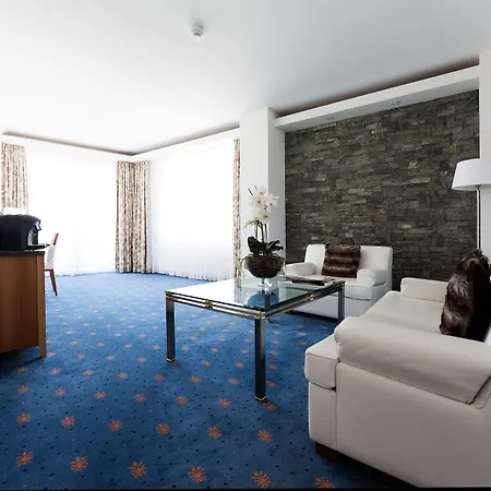 Готель Turmhotel Victoria 4*